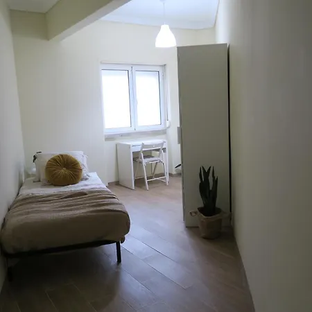 Cosmopolitan - Ground Floor * Lisbon