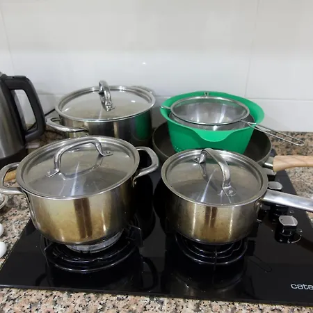 Homestay Cosmopolitan - Ground Floor Lisbon