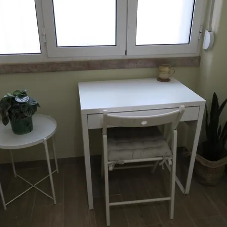 Cosmopolitan - Ground Floor Проживание в семье Лиссабон