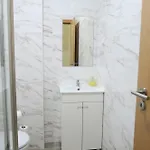 Cosmopolitan - Ground Floor Homestay