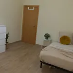 Homestay Cosmopolitan - Ground Floor Lisbon